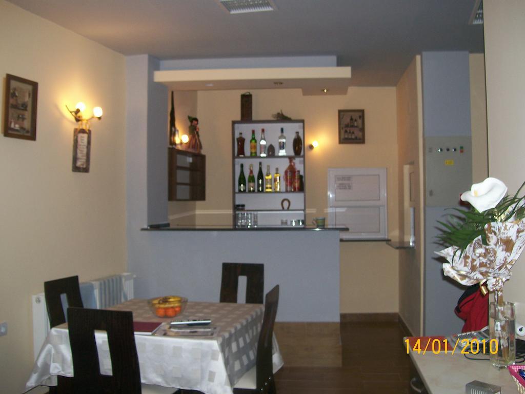 Hera Guest House Chiflik Exterior foto