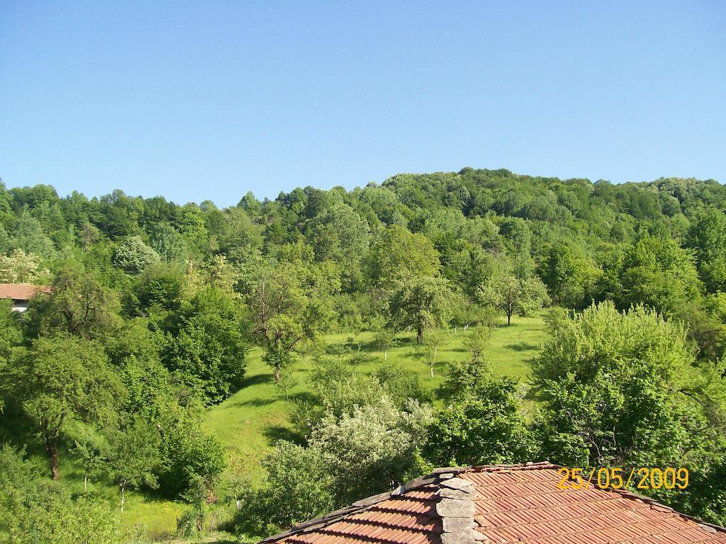 Hera Guest House Chiflik Exterior foto