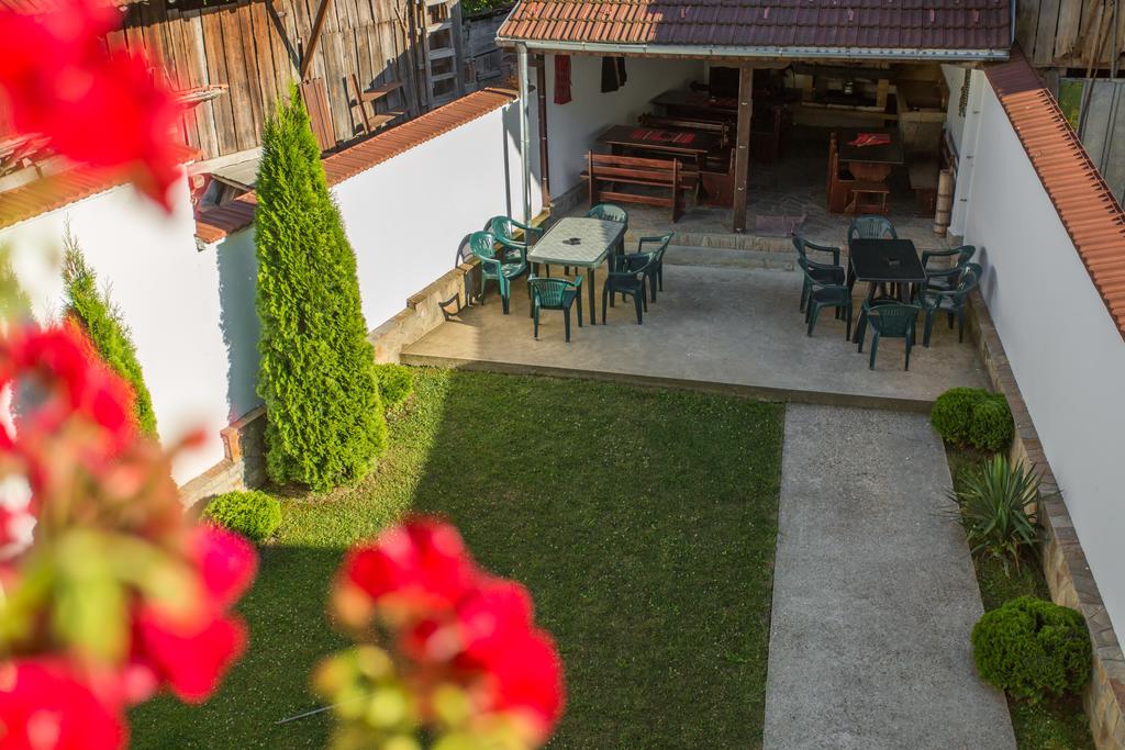 Hera Guest House Chiflik Exterior foto