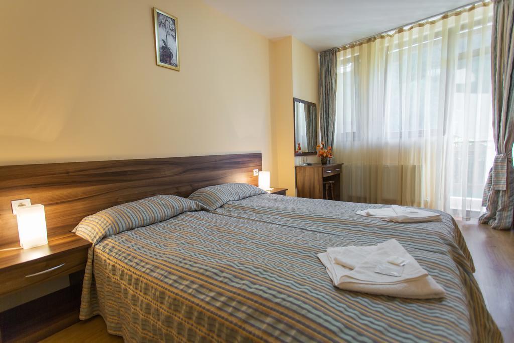 Hera Guest House Chiflik Exterior foto