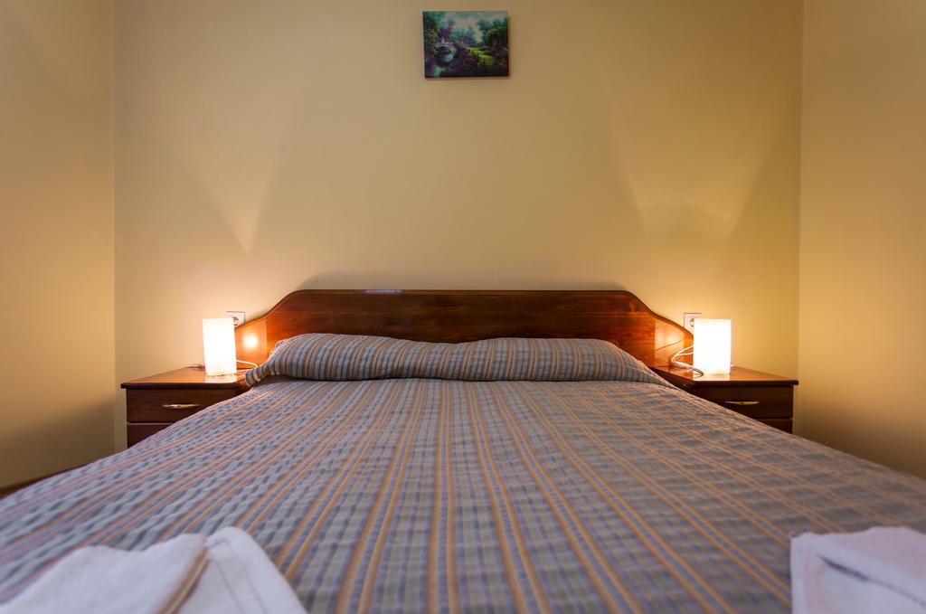 Hera Guest House Chiflik Exterior foto